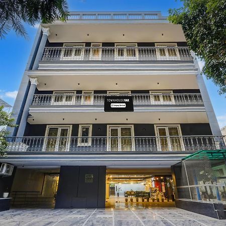Super Townhouse Oak Udyog Vihar Hotel Gurgaon Exterior photo