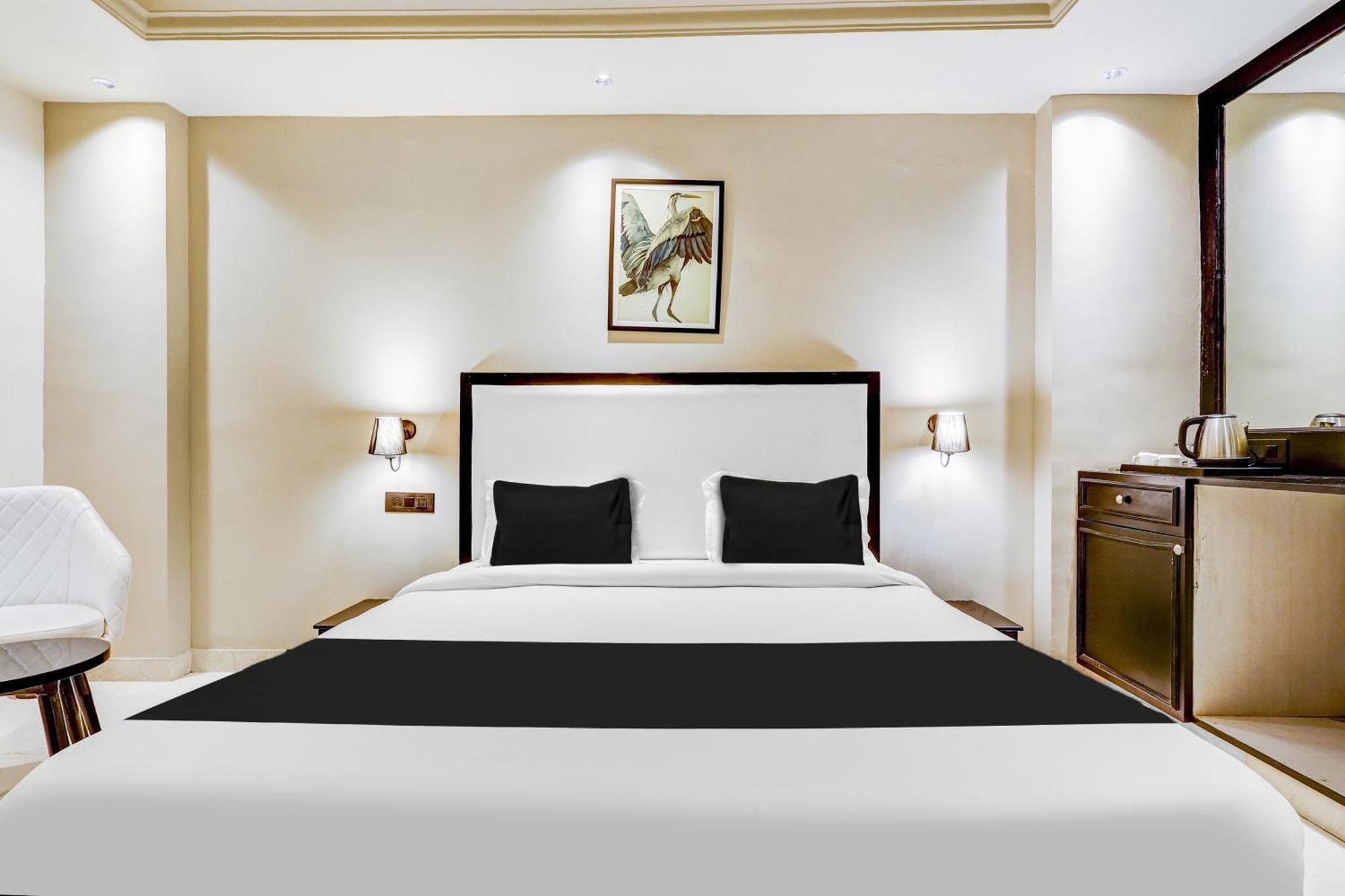 Super Townhouse Oak Udyog Vihar Hotel Gurgaon Exterior photo
